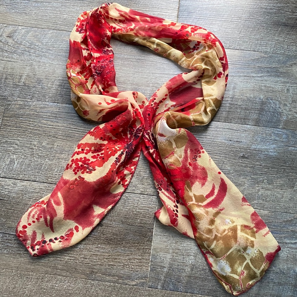 Red and cream scarf